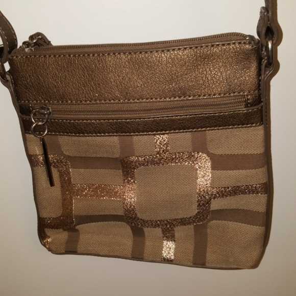 Nine West tan summer crossbody bag - Picture 2 of 4